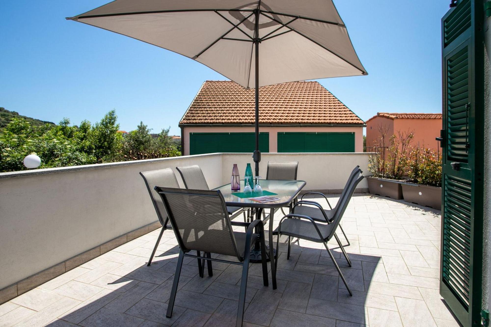 Villa Zafferano Suites Celle Ligure Buitenkant foto
